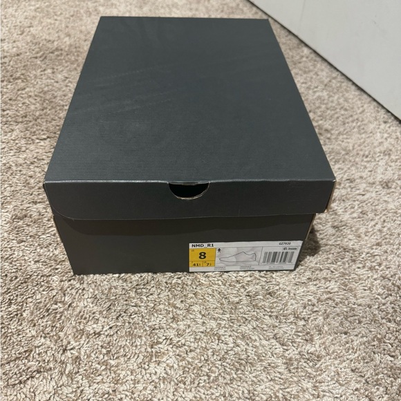 Adidas NMD R1 - Picture 4 of 5